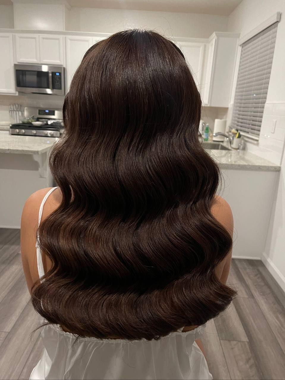 Hollywood waves